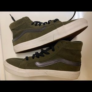 Vans suede army green high tops